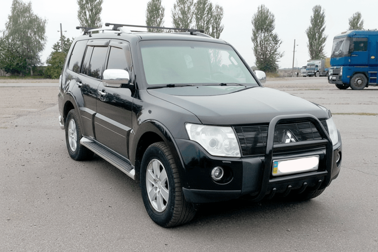 Кенгурятник QT011 Black (нерж.)