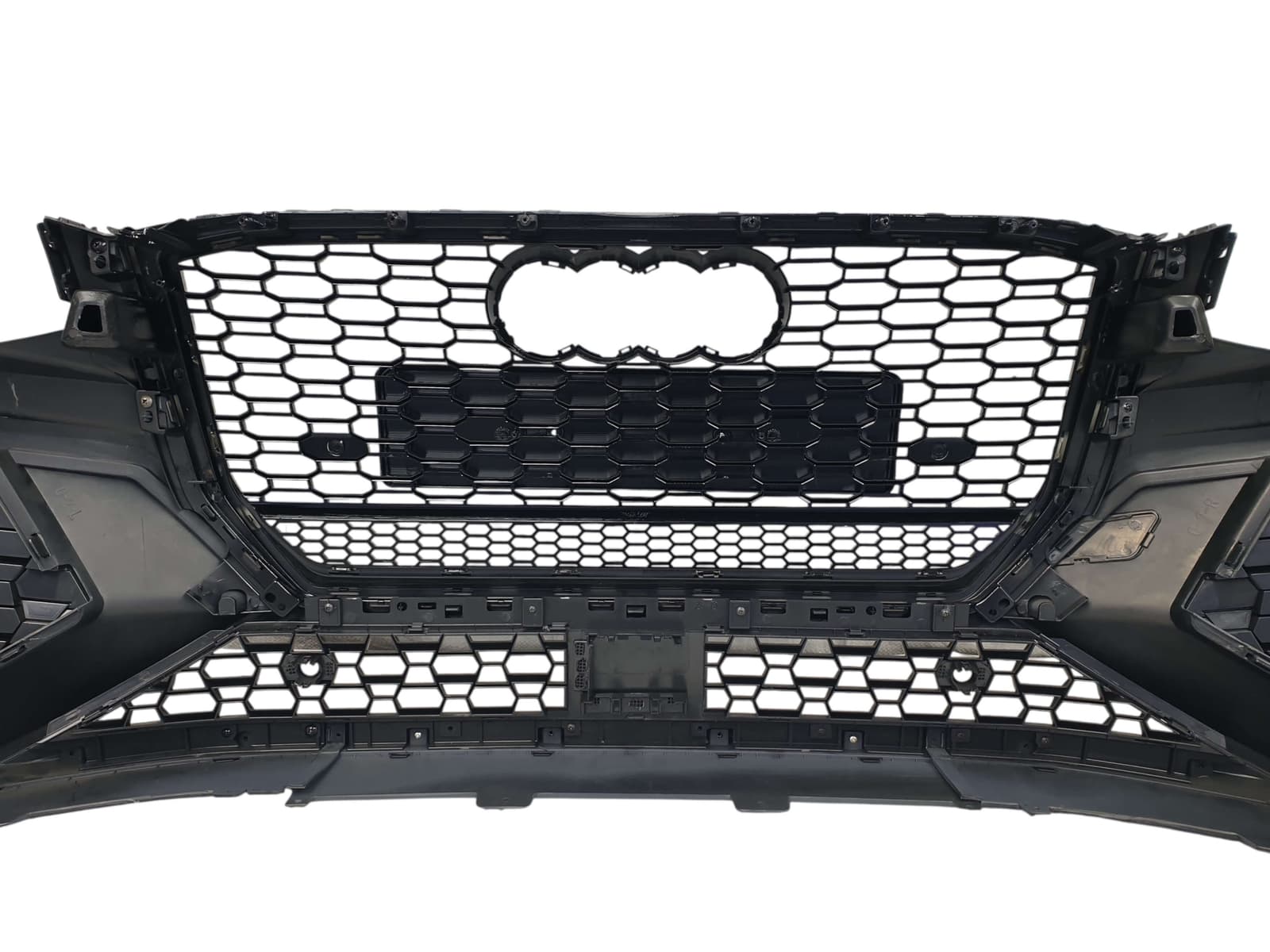 Передній бампер (RS-Style) на Audi Q2 GA 2016-2020 року 5