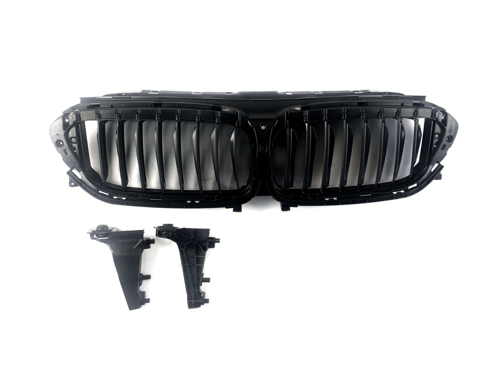 Повітряна заслонка (жалюзі) з моторчиком на BMW 5 Series G30 / G31 2017-2020 року