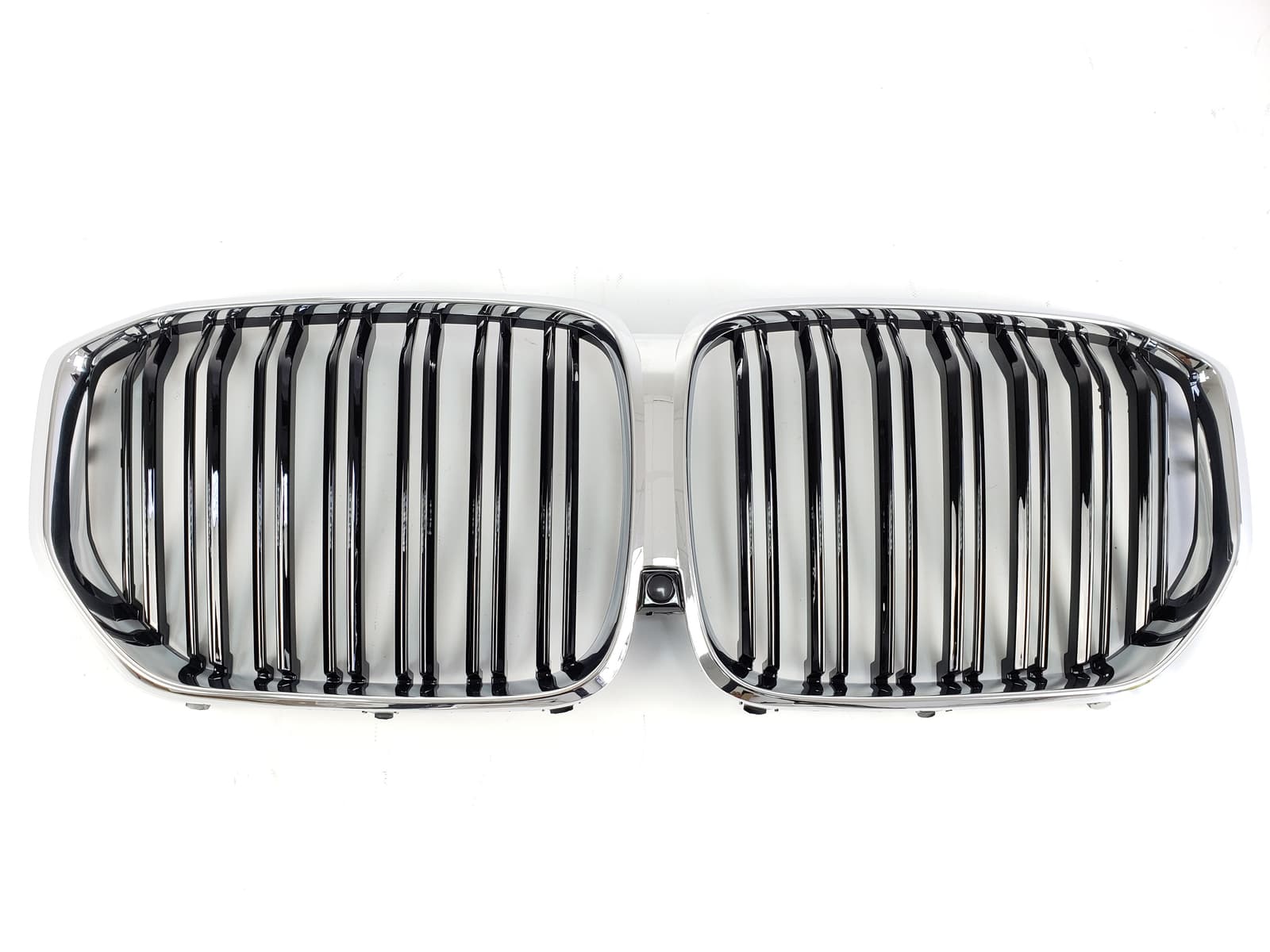 Ніздрі Чорний глянець / Хром рамка (Подвійні M-Look) на BMW X5 G05 2018-2022 року