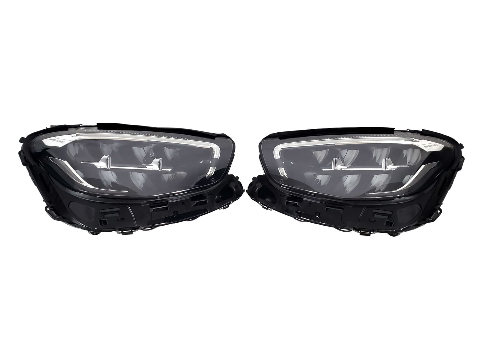 Передні фари оригінал (Full Led) комплектні на Mercedes-Benz E-Class W213 2020-2023 року