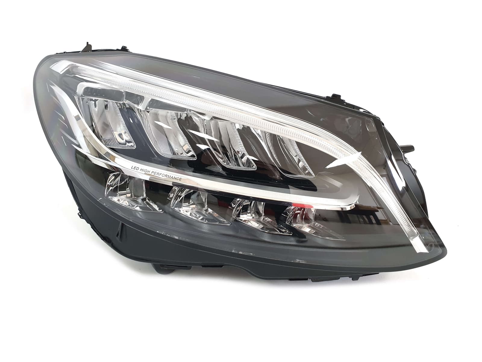 Передні фари Led High Performance (комплектні) на Mercedes-Benz C-Class W205 2018-2021 року 2