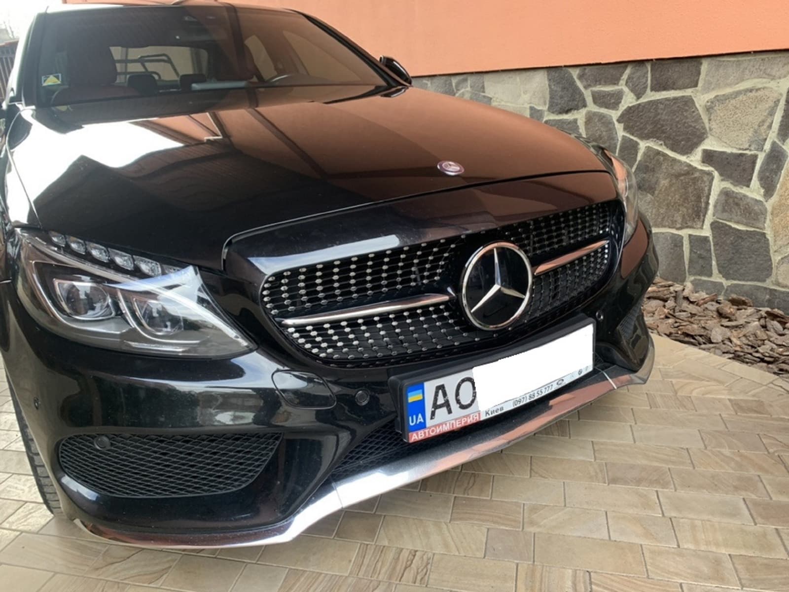 Решітка радіатора Diamond Black (без місця під камеру) на Mercedes-Benz C-Class W205 2014-2018 року 4