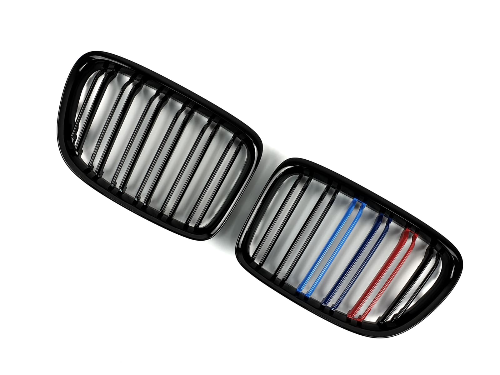 Ніздрі M-color (Подвійні M-Look) на BMW X1 E84 2009-2015 року 3