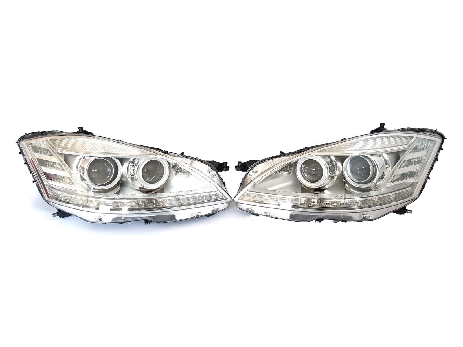 Передні фари (Bi-Xenon Adaptive) без блоков на Mercedes-Benz S-Class W221 2009-2013 року