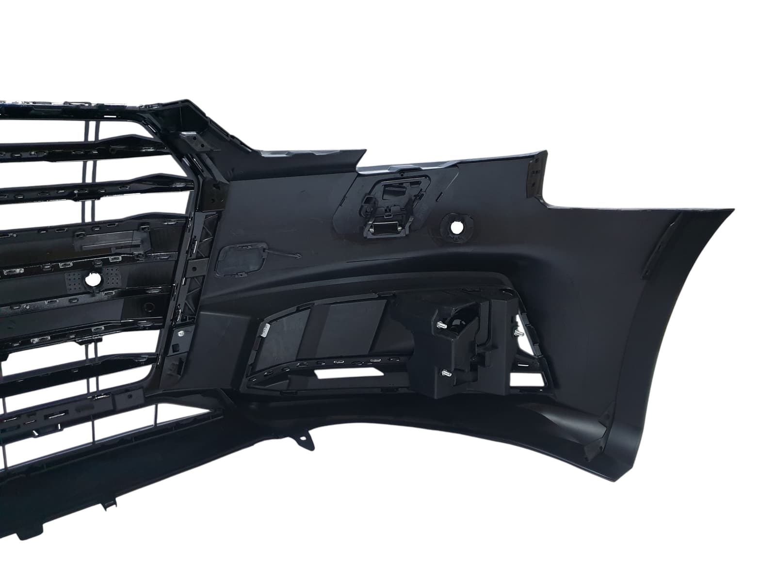 Передній бампер (в стилі S4) V2 на Audi A4 B9 2015-2019 року 6