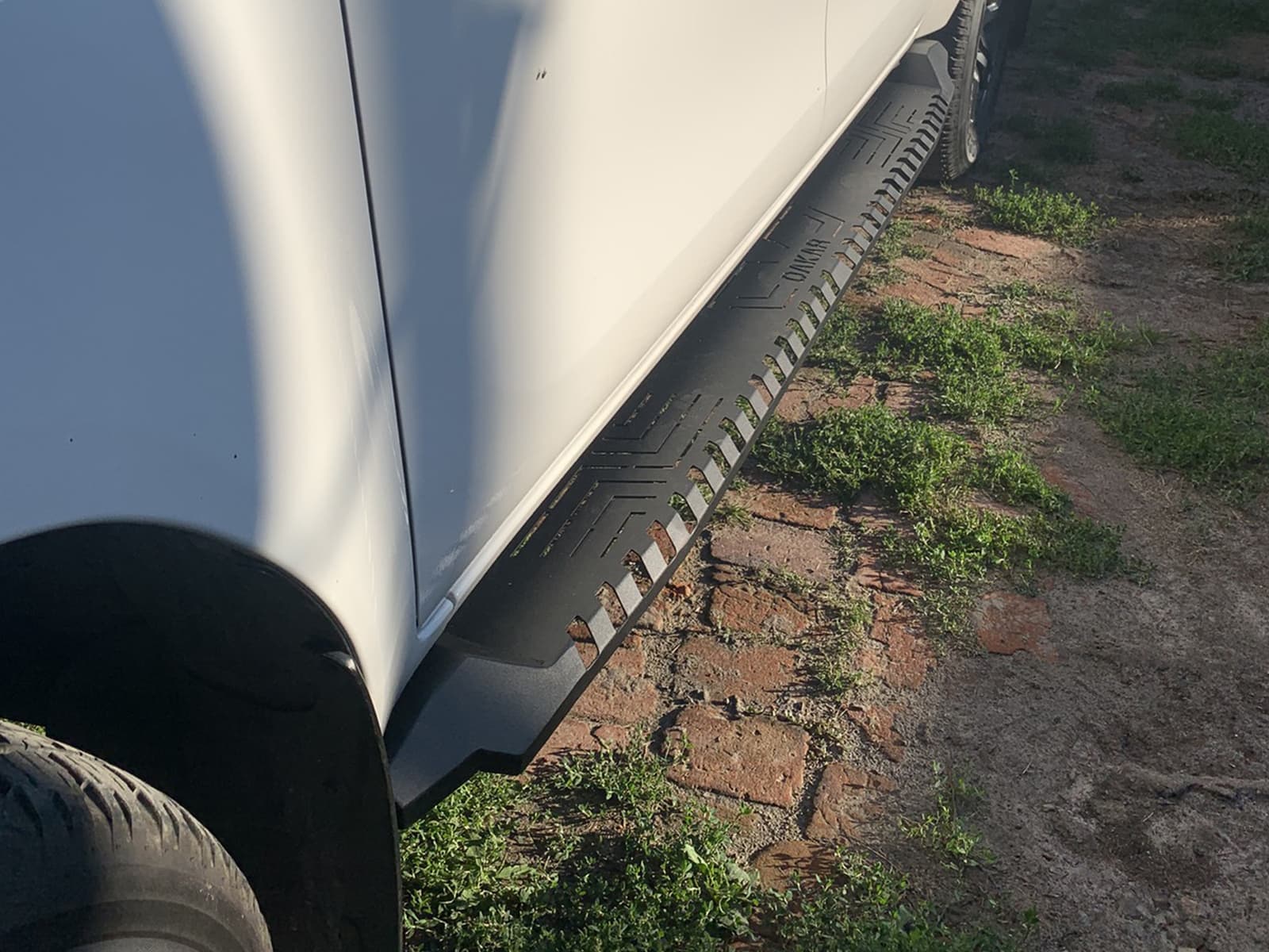 Бокові пороги Dakar V1 без LED (2 шт, метал)