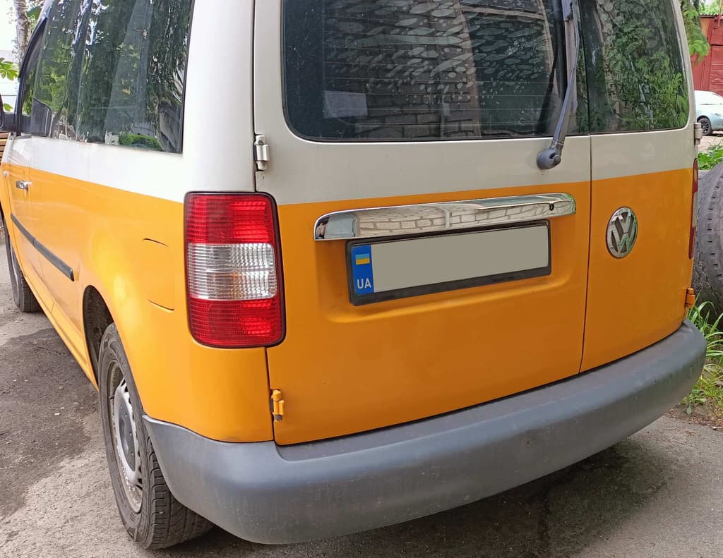 Накладка над номером (2 дверні, нерж) Напис Caddy, Carmos - Турецька сталь