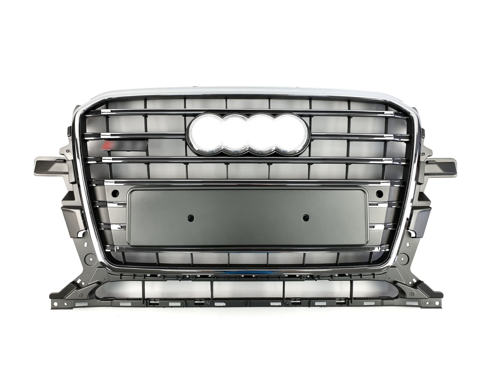 Решітка радіатора Silver Chrome (в стилі SQ5) на Audi Q5 8R 2012-2016 року