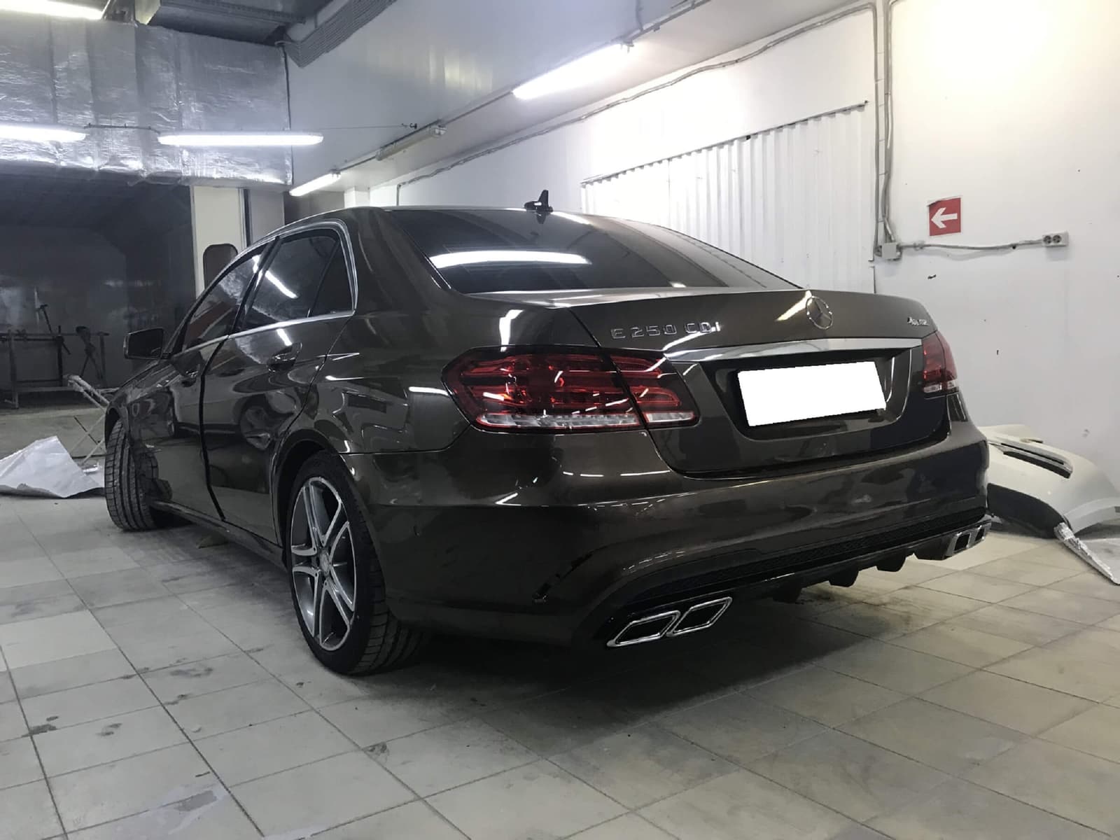 Дифузор (заднього бампера) Full Black / Chrome Pipe (стиль AMG E63) на Mercedes-Benz E-Class W212 2013-2016 року 4