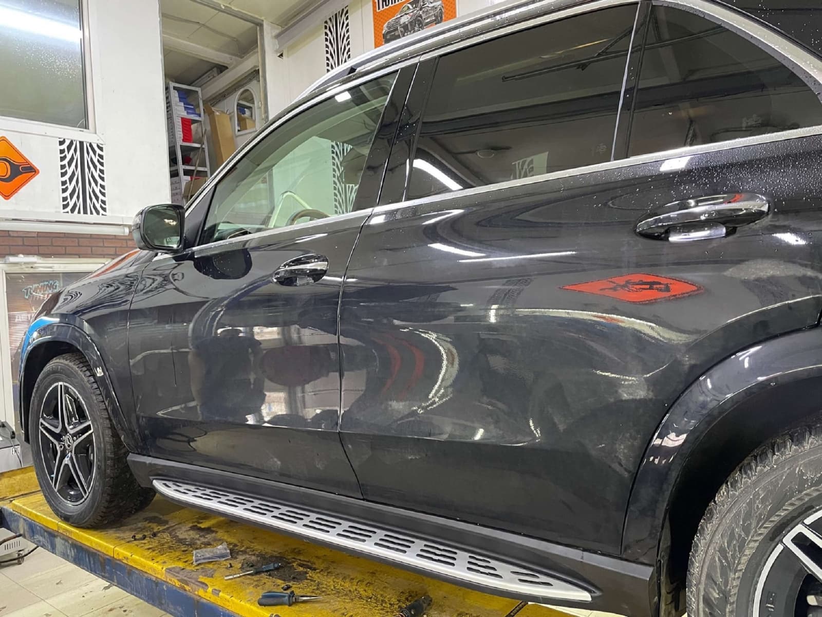 Підніжки на Mercedes-Benz GLE-Class W167 2018-2023 року 5