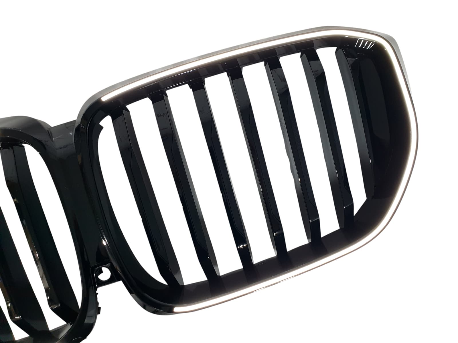 Ніздрі Чорний глянець LED (Iconic Glow) 1bar на BMW X5 G05 2023-2025 року 3