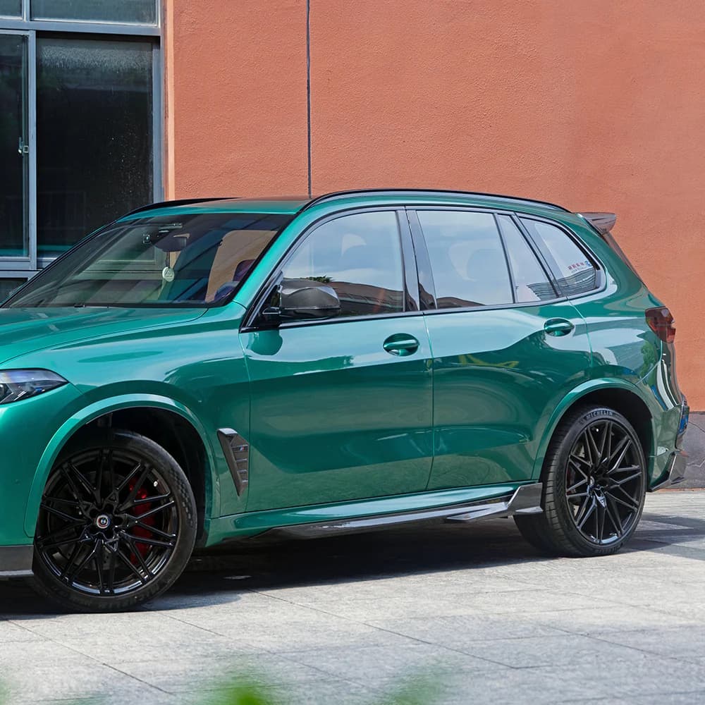 Леза на пороги (Карбон) на BMW X5M F95 2018-2025 2