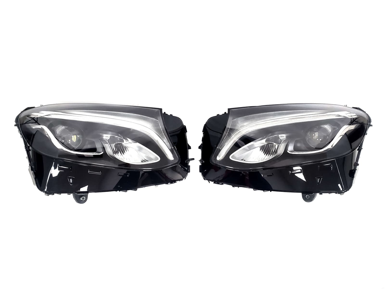 Передні фари (LED) комплектні на Mercedes-Benz GLC-Class X253 2015-2019 року