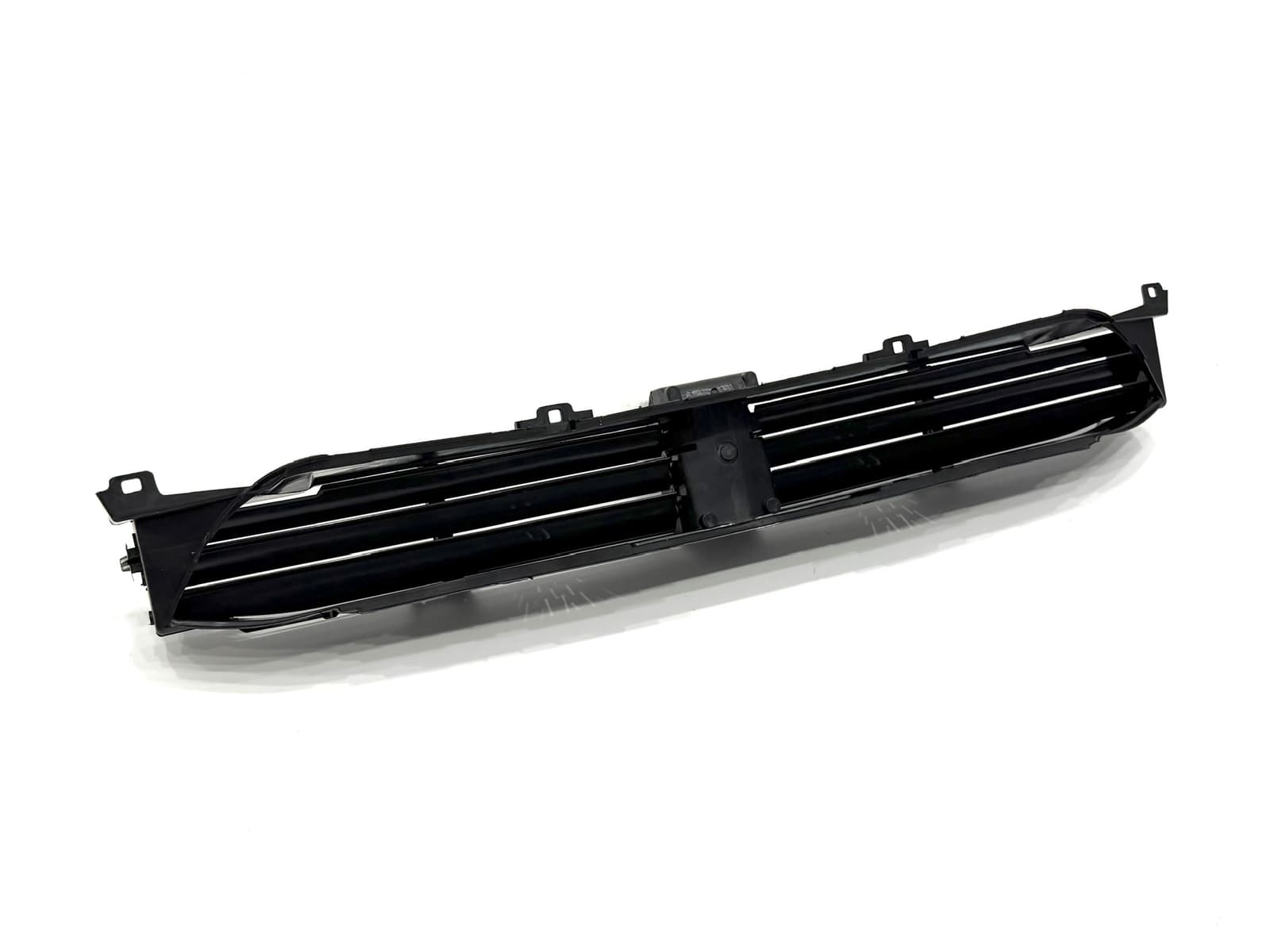 Жалюзі нижні без моторчика 51137497231 BMW X3 G01 / X4 G02 2018-2021