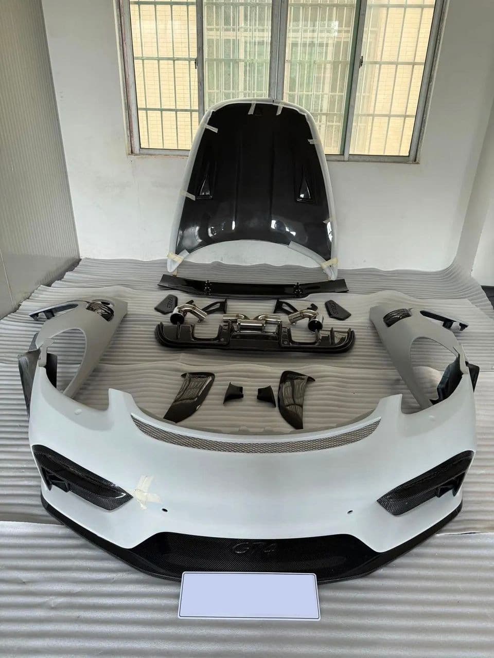 Комплект обвісів GT4 (ABS + Карбон)