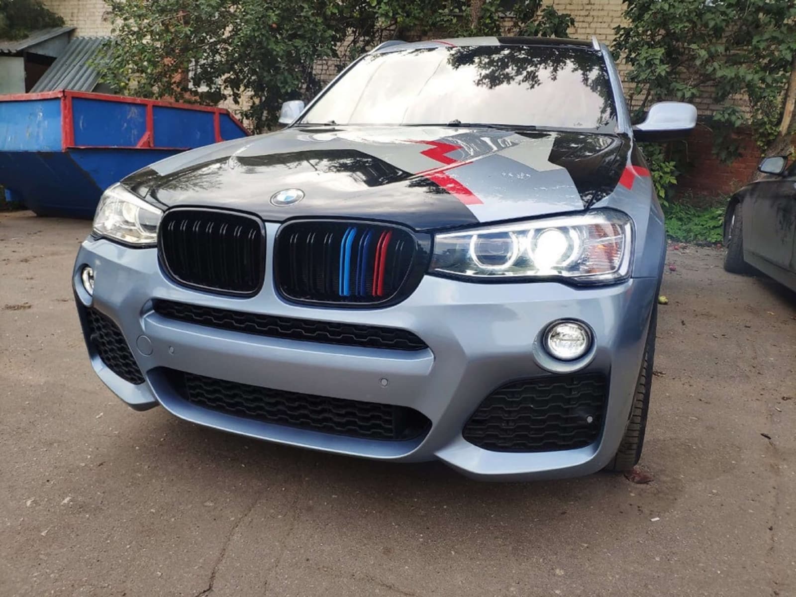 Ніздрі M-color (Подвійні M-Look) на BMW X3 F25 2014-2017 року 3