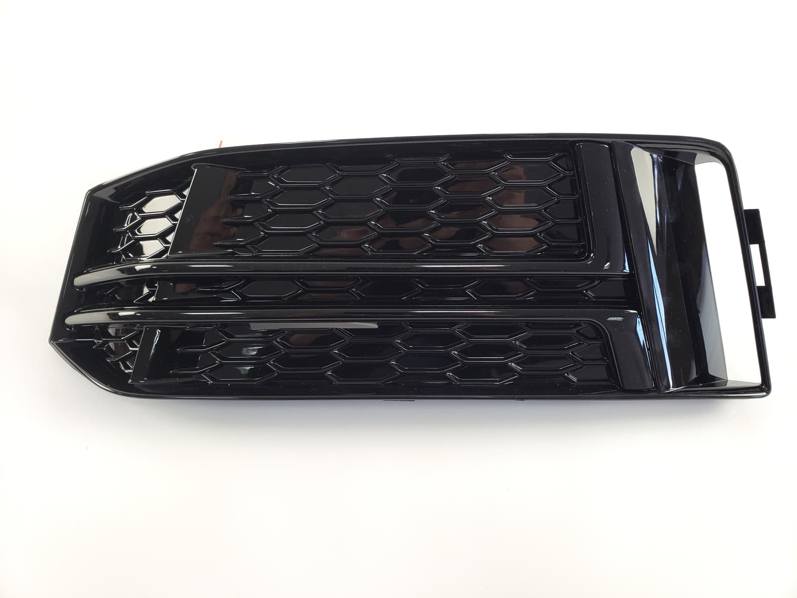 Решітки в бампер Full Black (S4) S-Line на Audi A4 B9 2015-2019 року 4