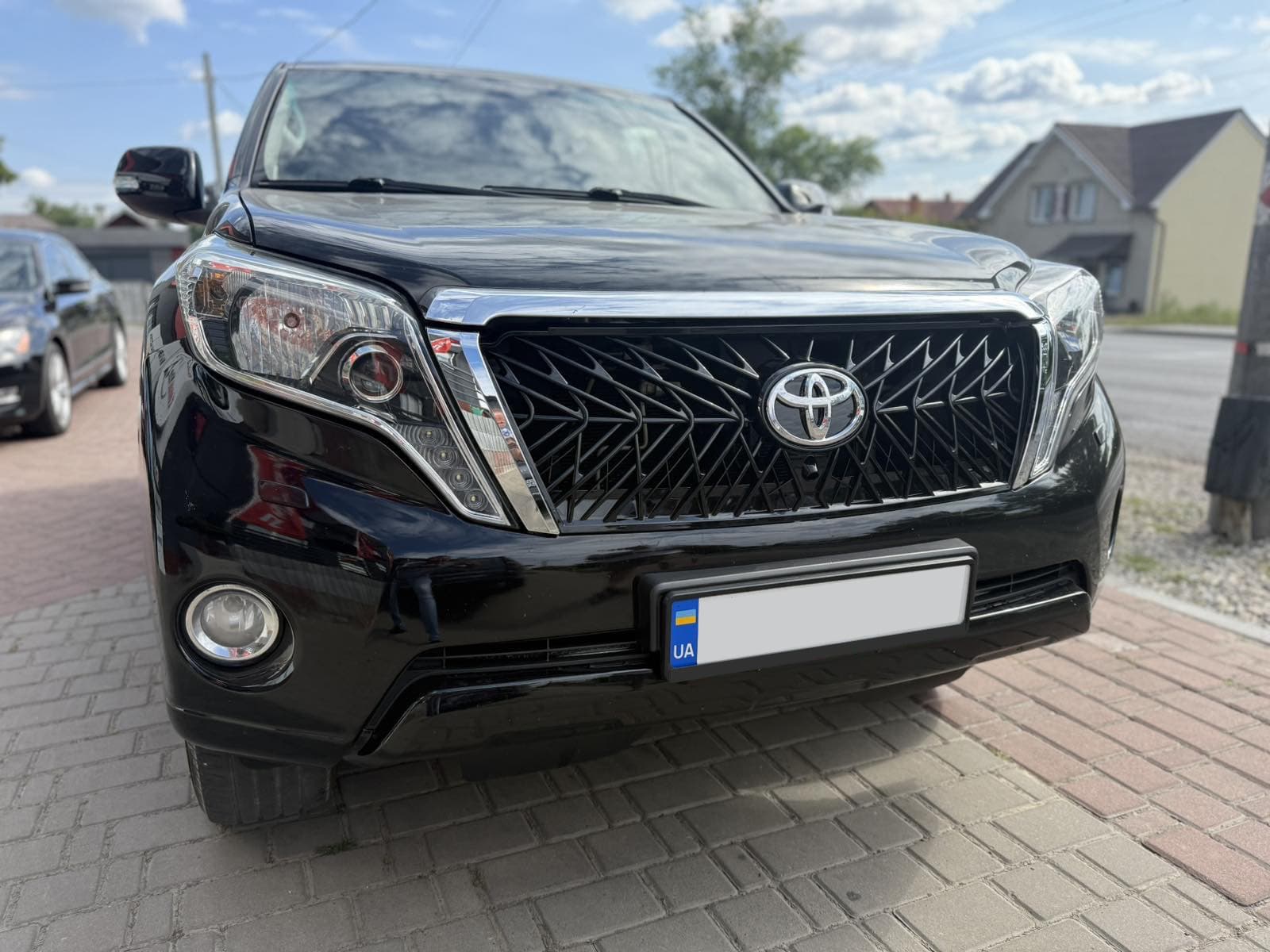 Решітка 2013-2017 (TRD) 3