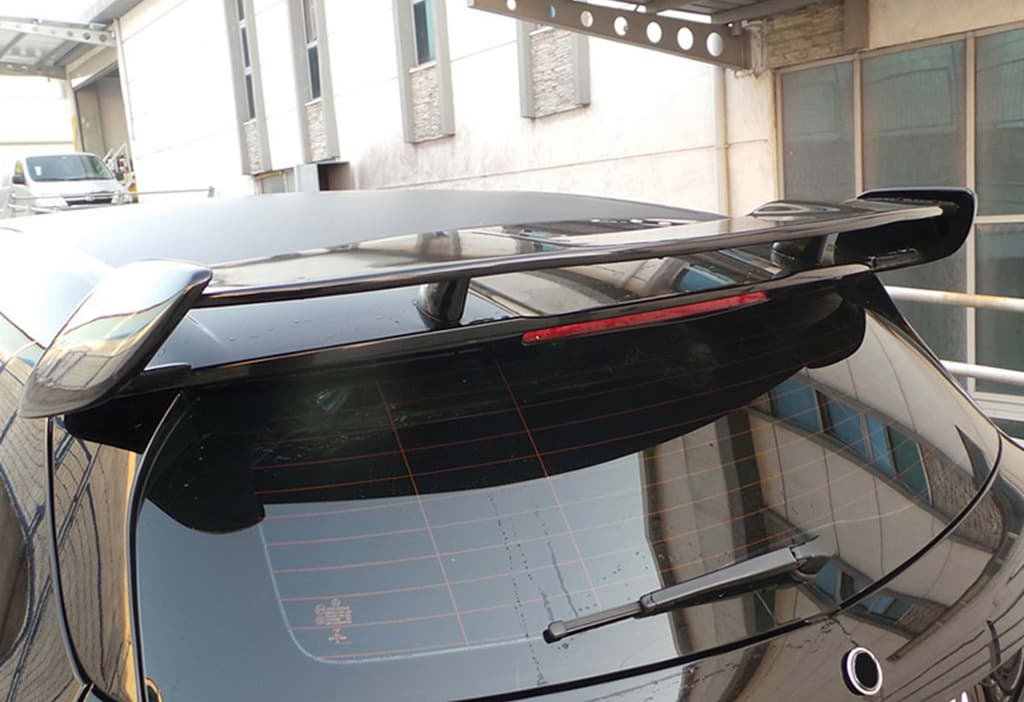 Спойлер V-1 (чорний глянець)