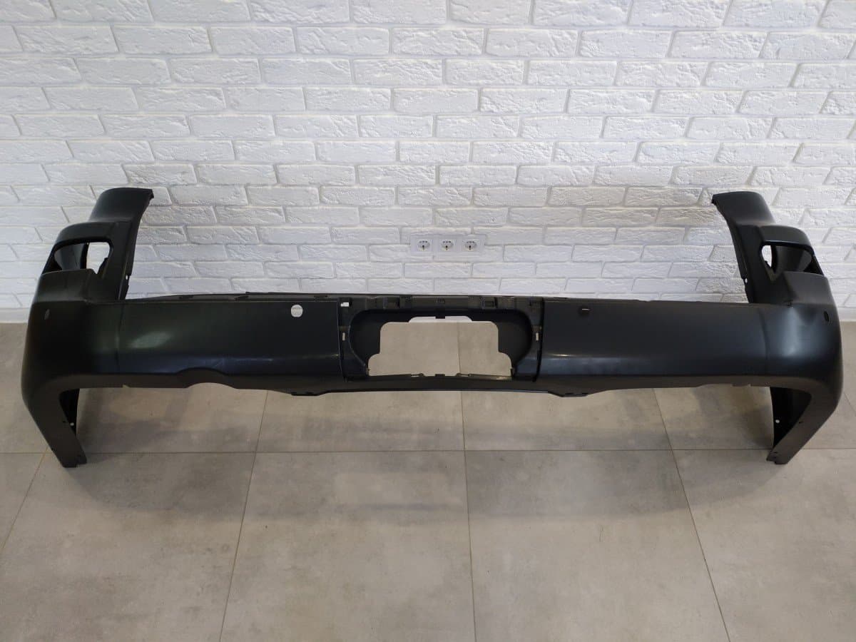 Бампер задній 52159-60999 Lexus LX 570 2012-2015