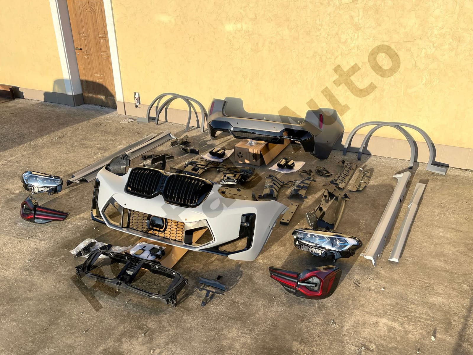 Комплект рестайлінга (в нову модель) (стиль X3M + оптика) на BMW X3 G01 2018-2022 року 2