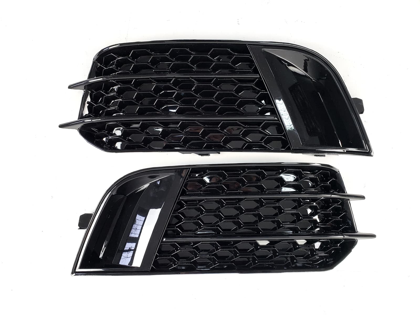 Решітки в бампер Full Black (в стилі RS1) на Audi A1 8X 2010-2014 року