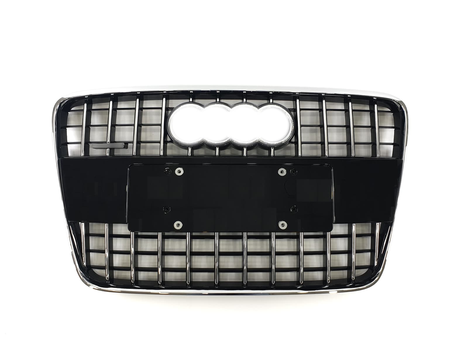 Решітка радіатора Chrome Black (в стилі SQ7) на Audi Q7 4L 2005-2015 року