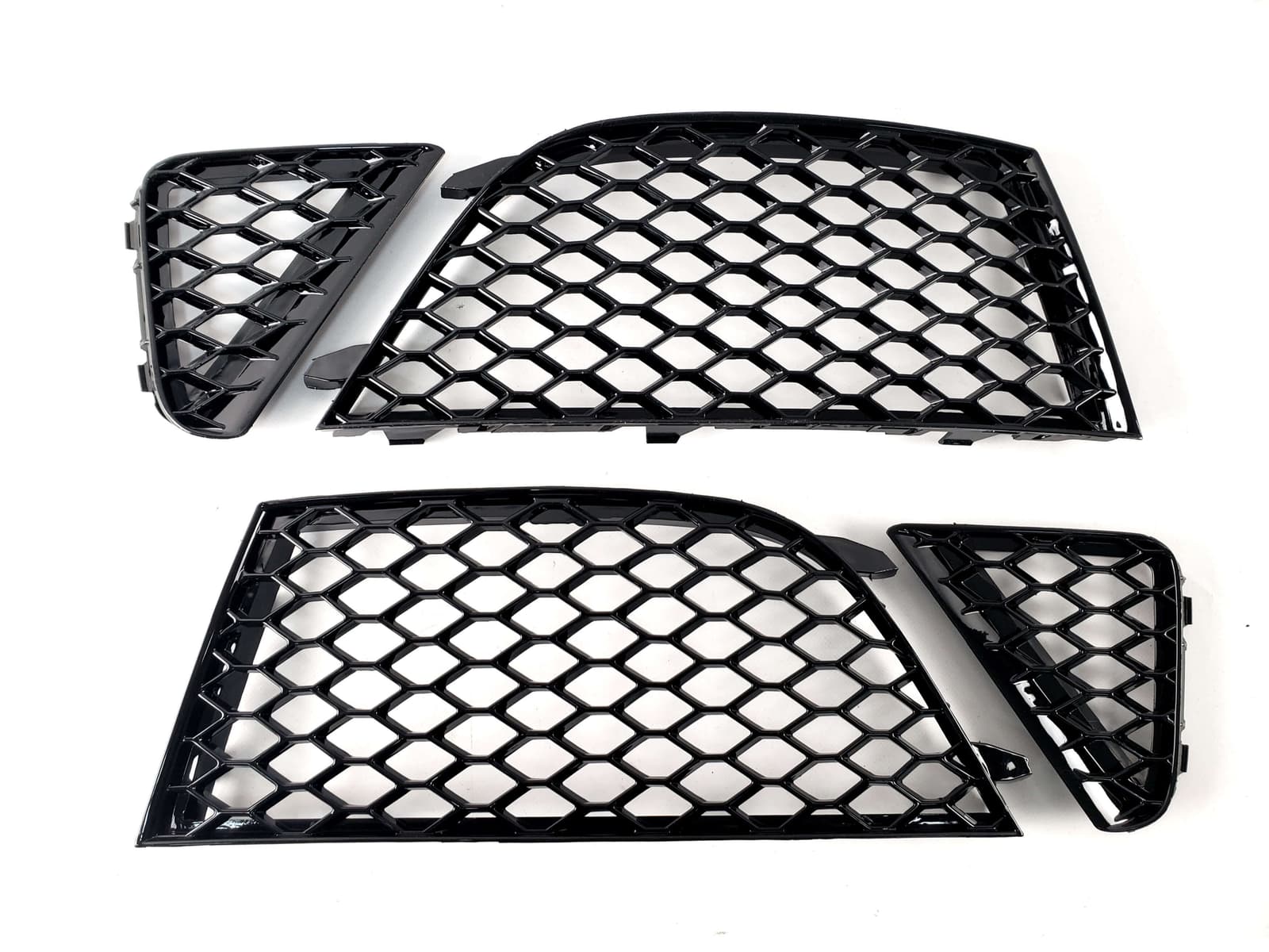 Решітки в бампер Full Black (RS бампер комплект V1) на Audi A4 B8 2007-2011 року