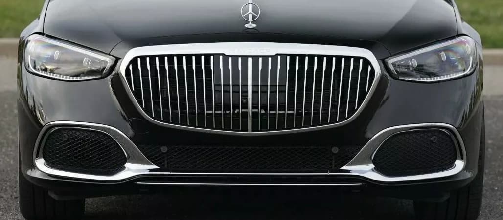Передня решітка Maybach