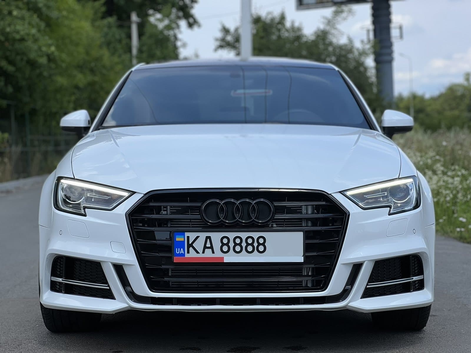 Решітка радіатора Full Black (в стилі S3) на Audi A3 8V 2016-2020 року 4