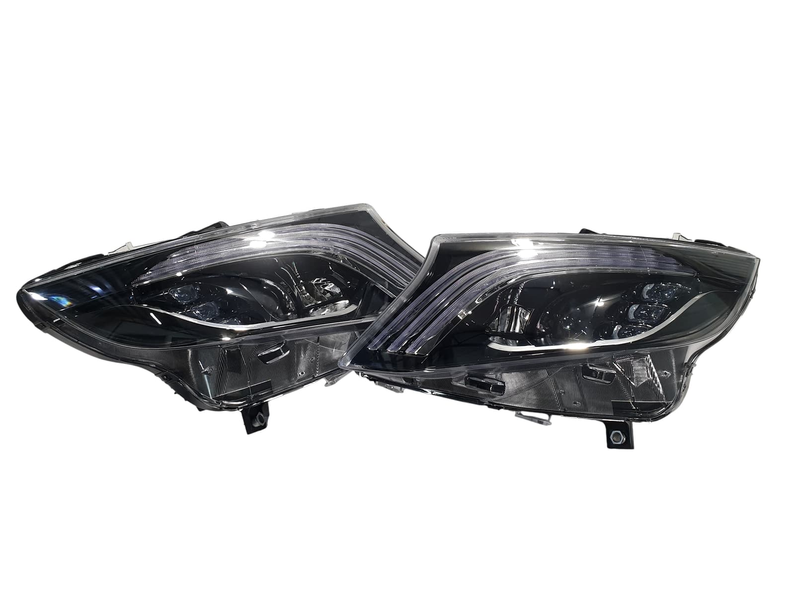 Передні фари (Led стиль Maybach заміна галогену) на Mercedes-Benz VITO-Class W447 2014-2019 року