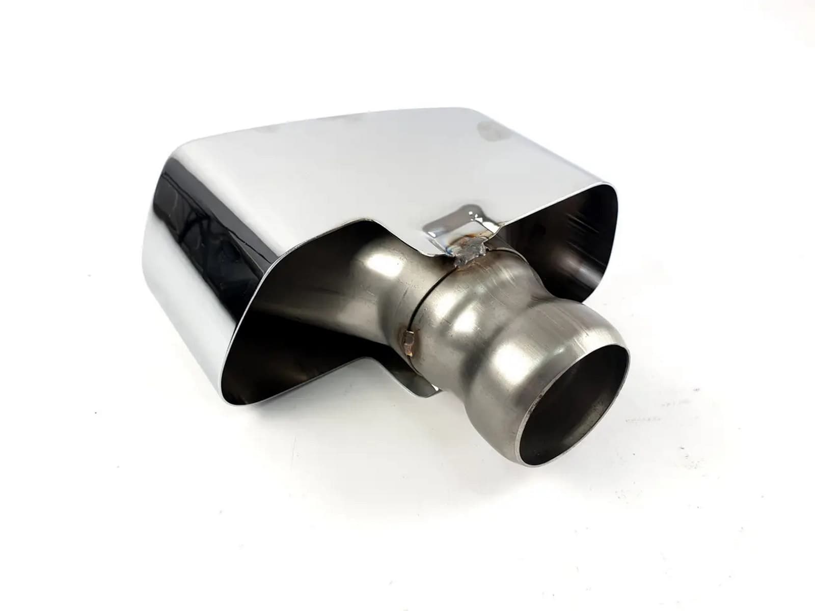 Насадки на вихлоп (540i Хром M-Performance) на BMW 5 Series G30 / G31 2017-2020 року 3