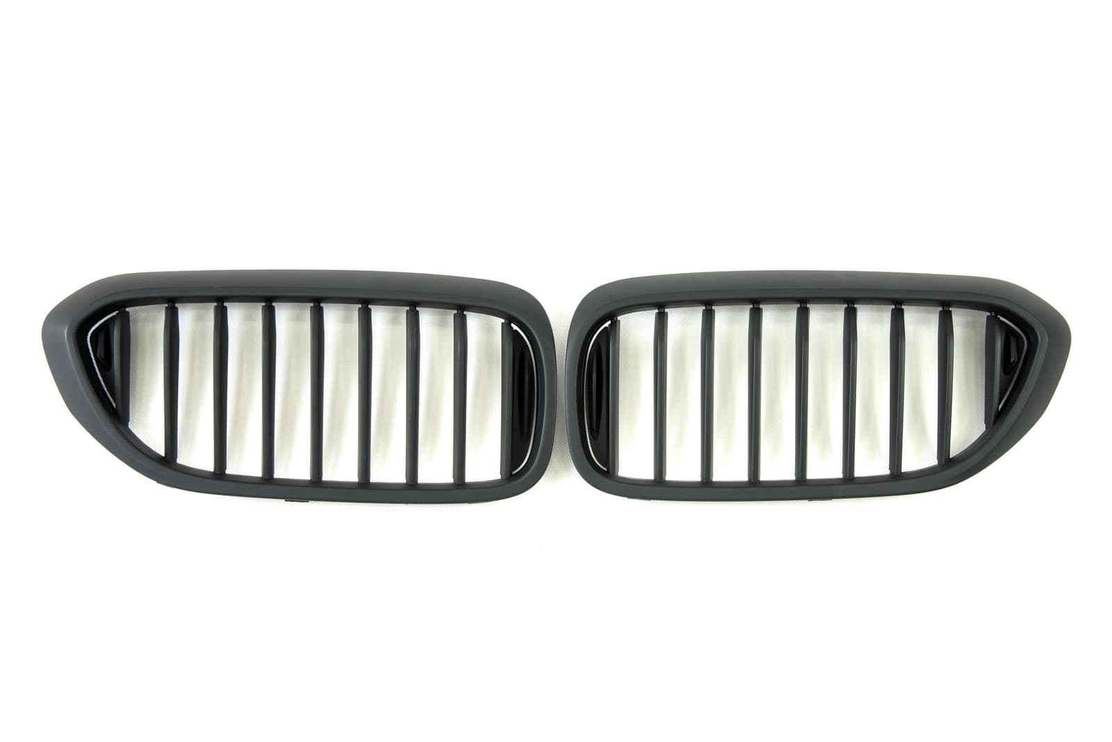 Ніздрі Чорний мат (1 Bar) на BMW 5 Series G30 / G31 2017-2020 року