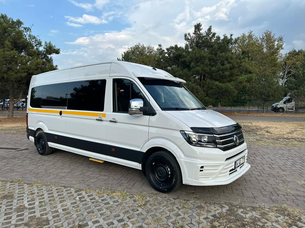 Накладка на передній бампер 510B (під фарбування) 2