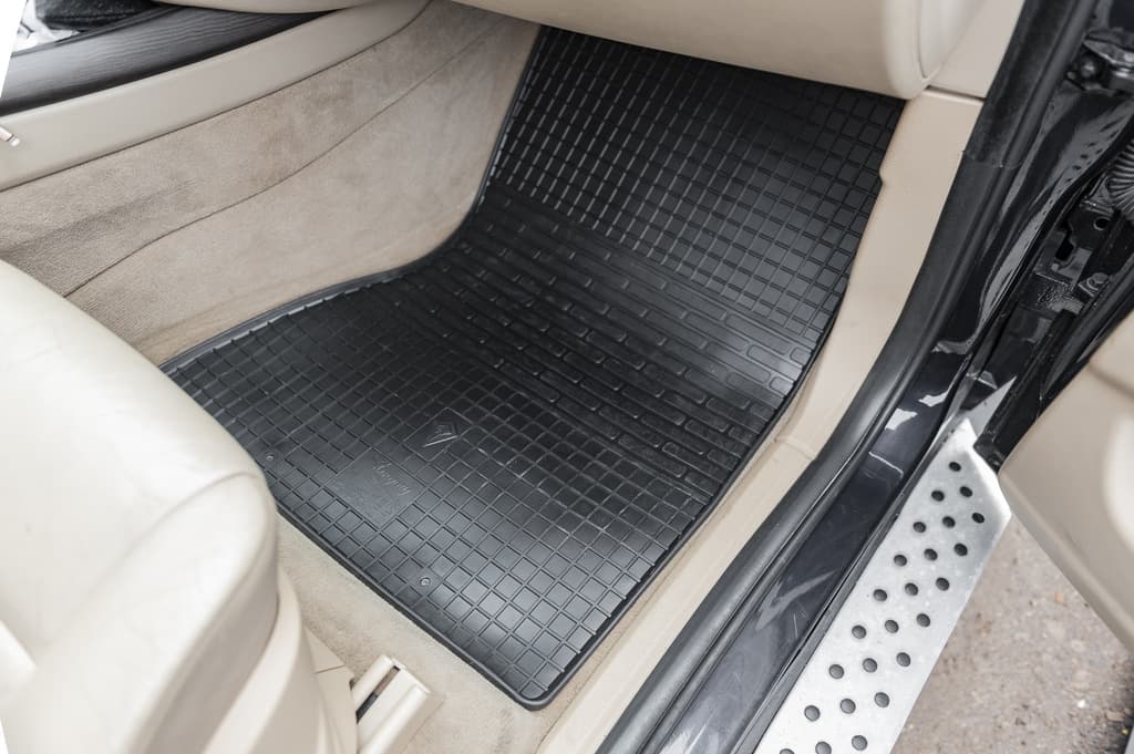 Гумові килимки (4 шт, Stingray Premium) 2