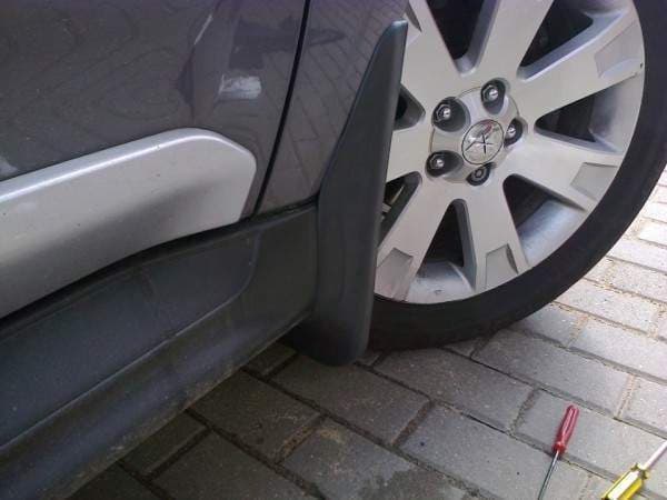 Бризковики передні Mitsubishi Outlander XL 2007-2012 під широкий поріг комплект 2 шт 4