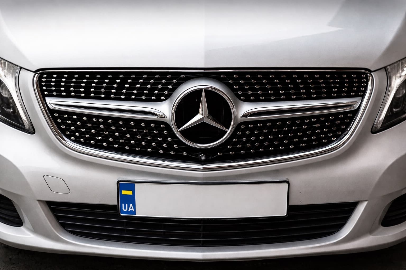 Передня решітка Diamond (2014-2019 для V-class)
