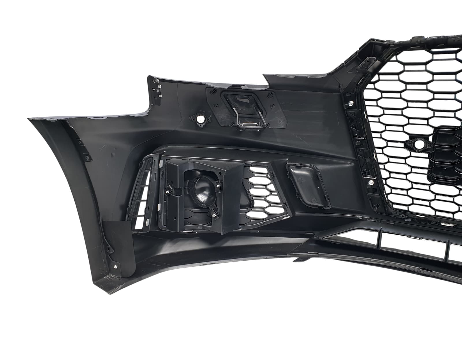 Передній бампер (в стилі RS4 під радари V4) на Audi A4 B9 2015-2019 року 4