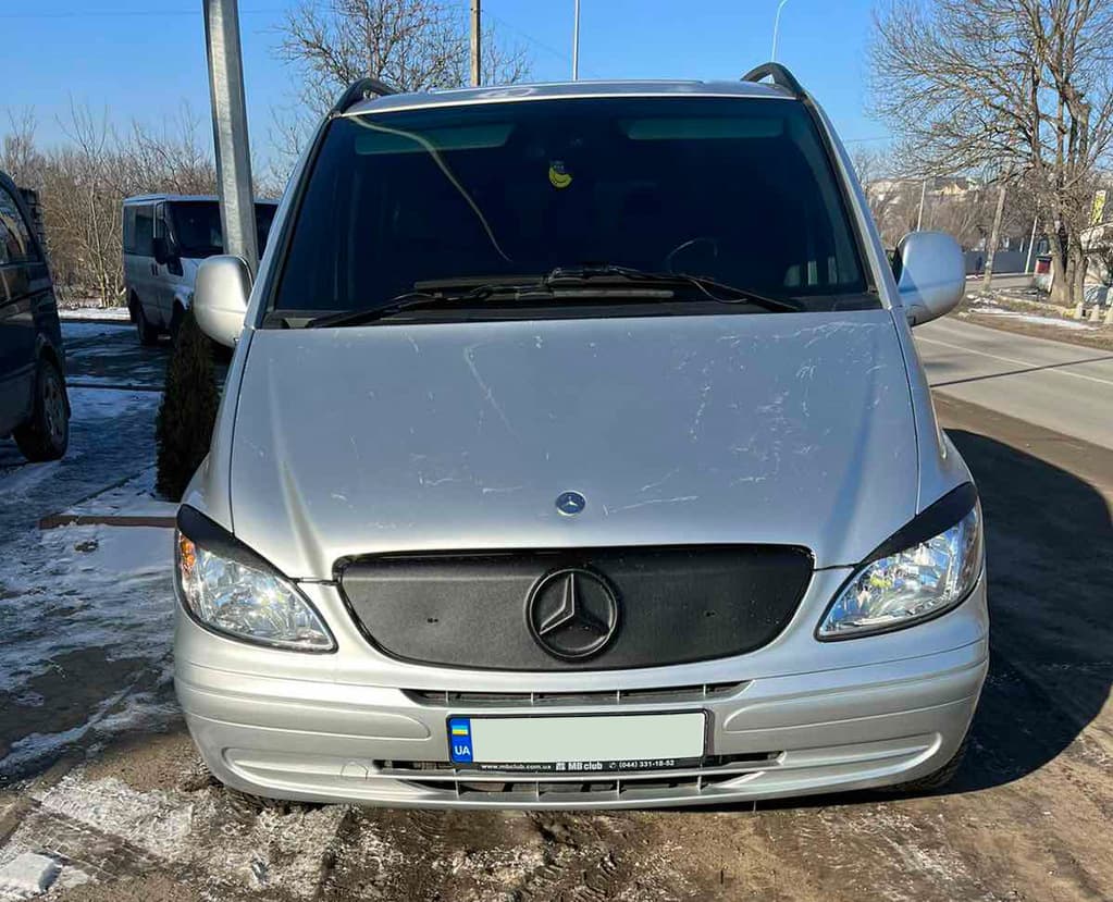 Зимова накладка на решітку (2003-2010) Глянсова