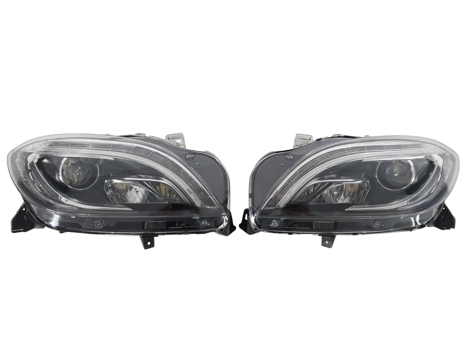 Передні фари (Bi-Xenon) оригінал комплектні на Mercedes-Benz ML-Class W166 2011-2015 року