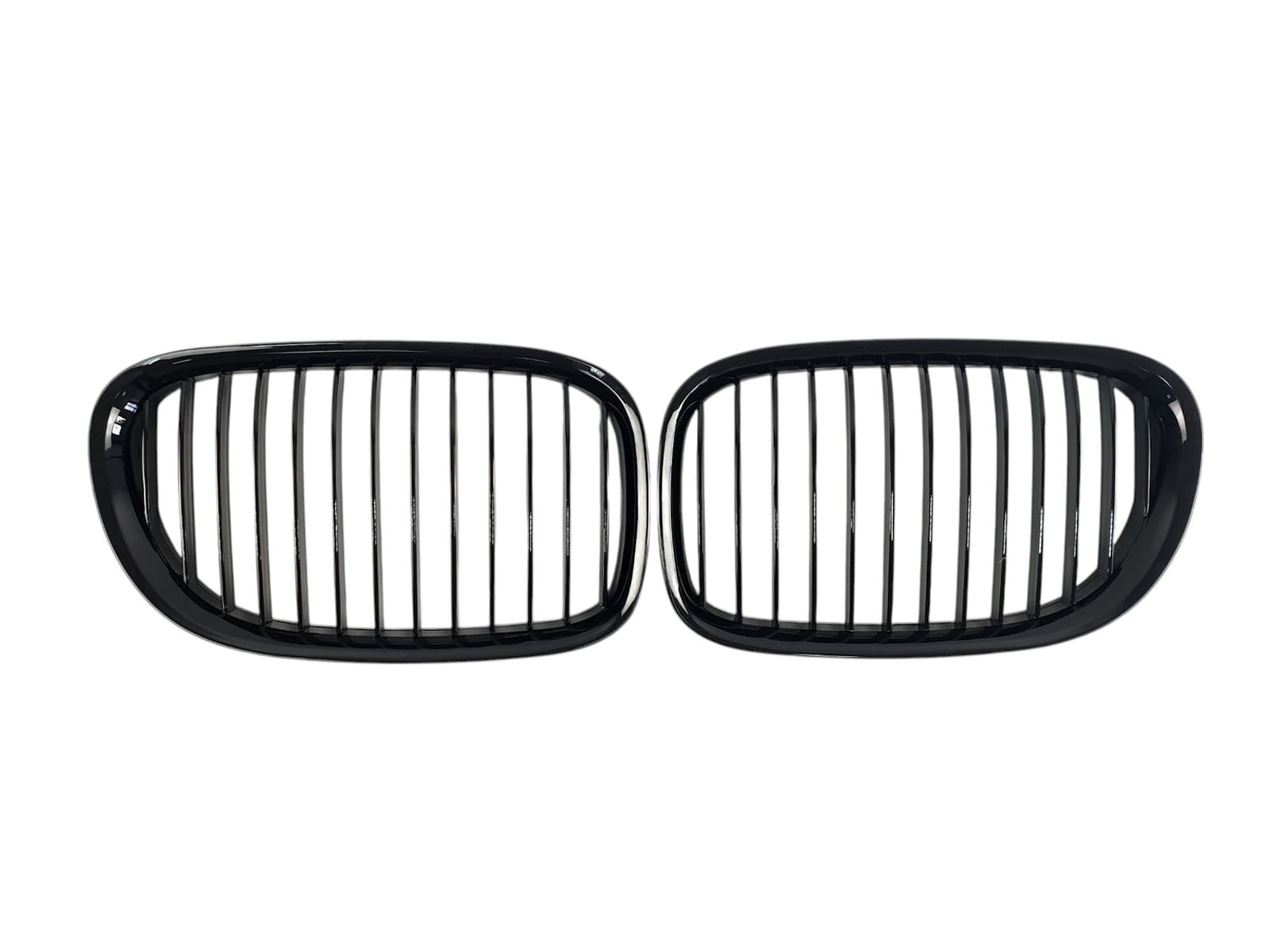 Ніздрі Чорний глянець (1 Bar) V2 на BMW 7 Series F01 / F02 2008-2015 року