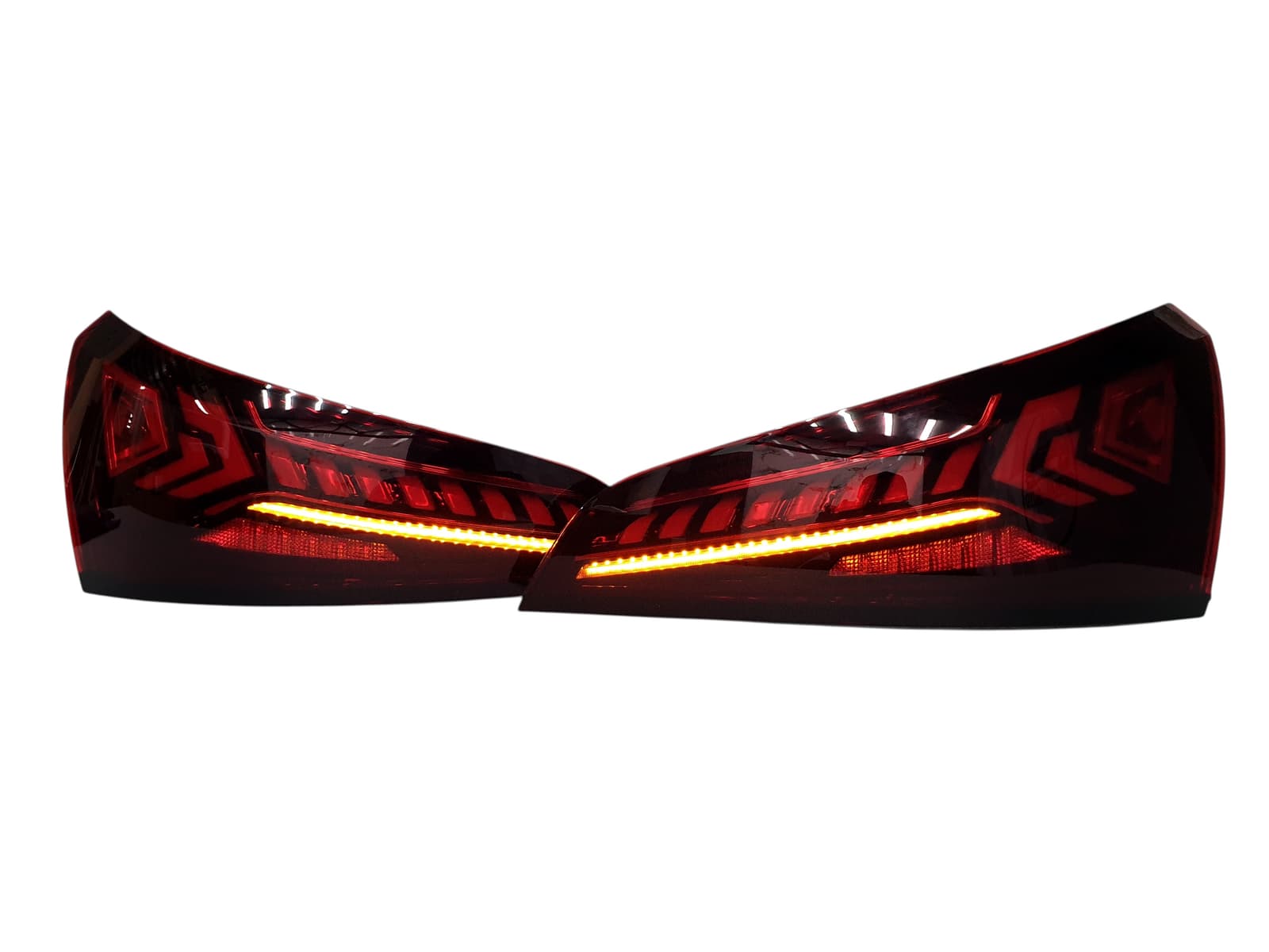 Задні ліхтарі Led (Red) на Audi Q5 8R 2008-2012 року 5