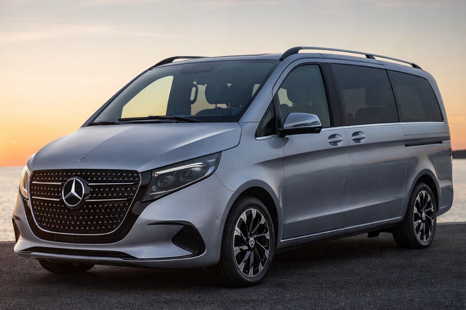 Передня решітка AMG-Line (2024+)