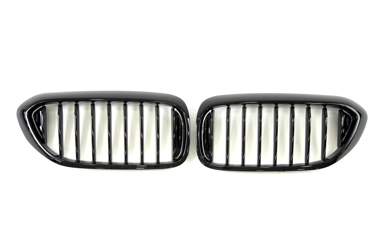 Ніздрі Чорний глянець (1 Bar) на BMW 5 Series G30 / G31 2017-2020 року