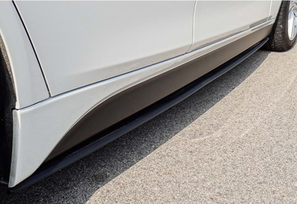 Накладки на пороги V-1 (під M-Sport/M5 пороги, чорний глянець) 4