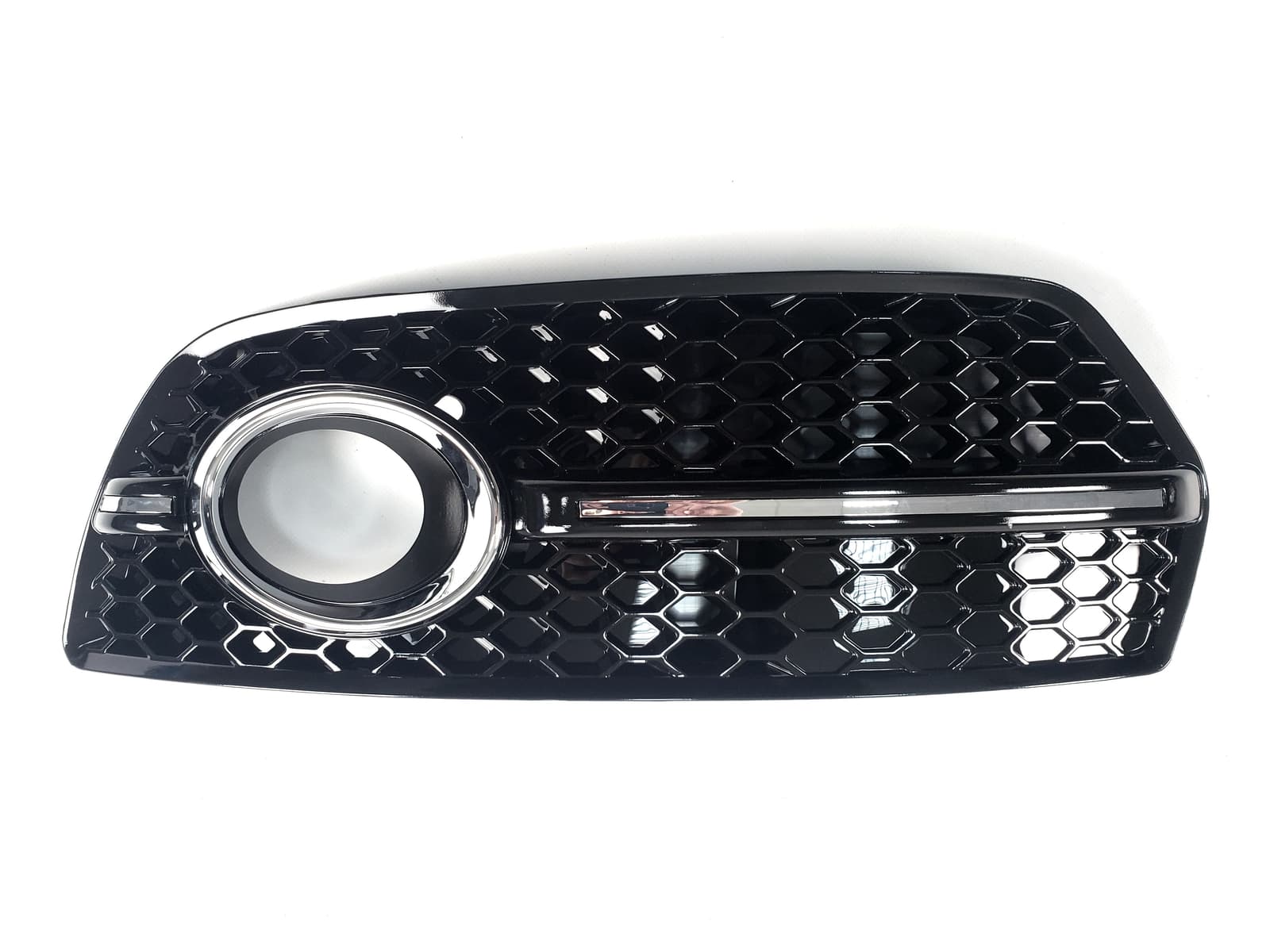 Решітки в бампер Chrome Black (в стилі RSQ5) на Audi Q5 8R 2008-2012 року 2