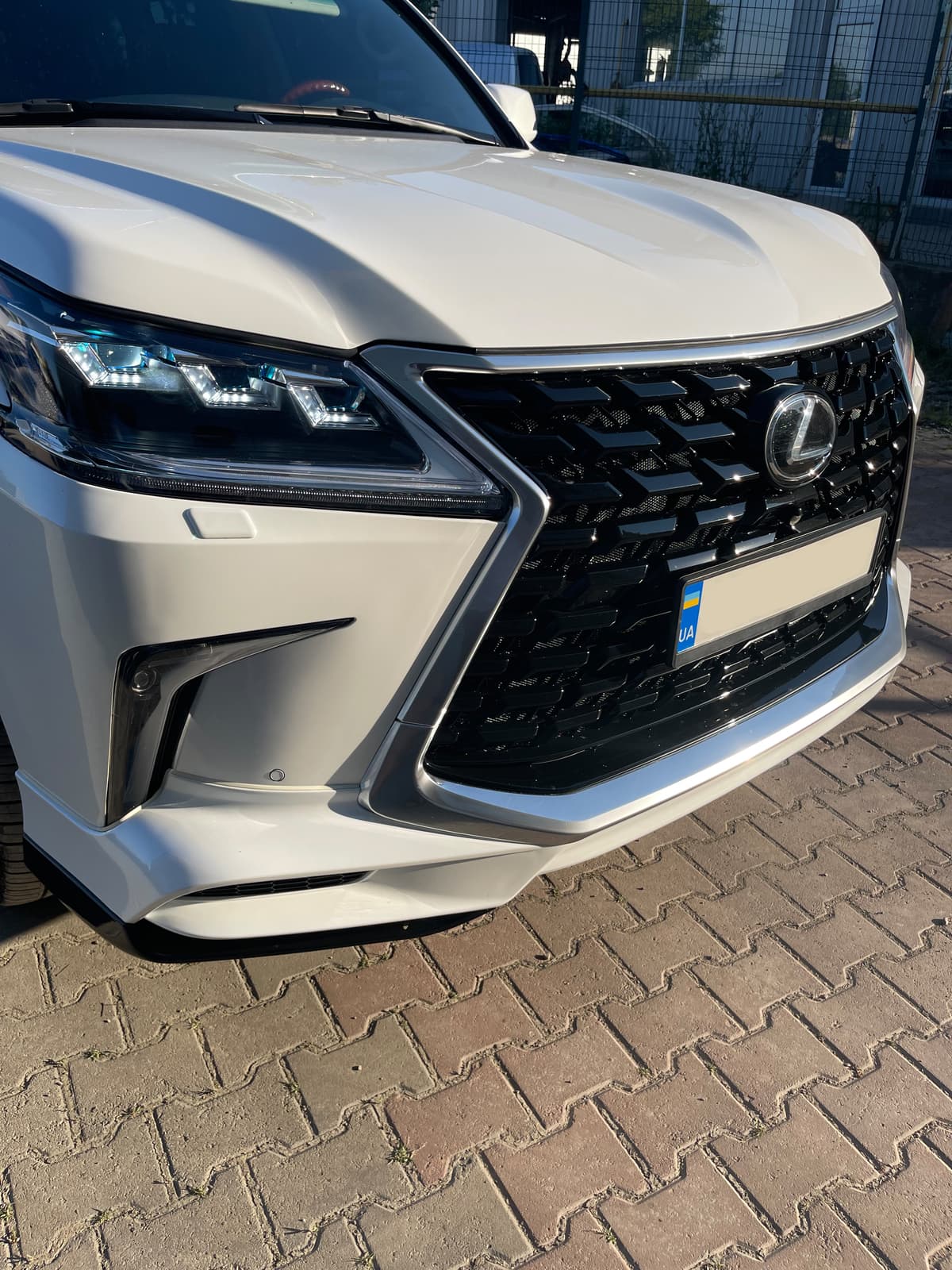 Комплект обвісів (TRD-Sport 2021-2022) Білий колір 3