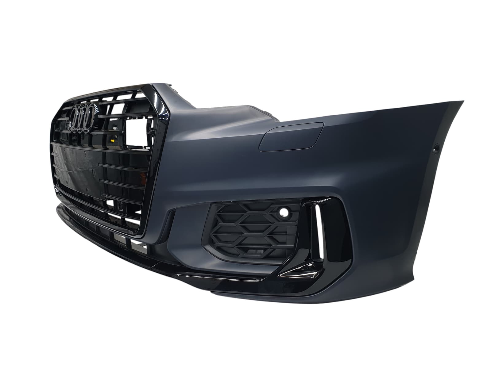 Передній бампер (S-Line) на Audi A6 C8 2018-2023 року 3