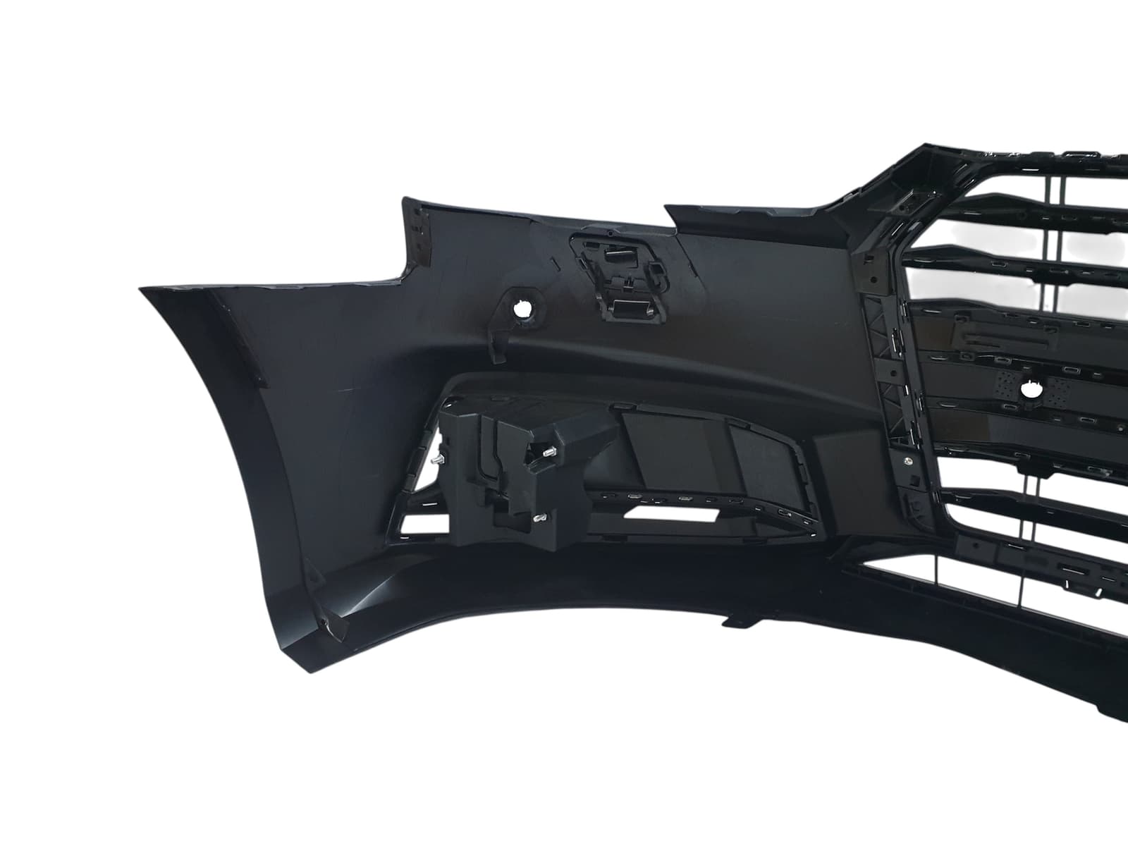 Передній бампер (в стилі S4) V2 на Audi A4 B9 2015-2019 року 4